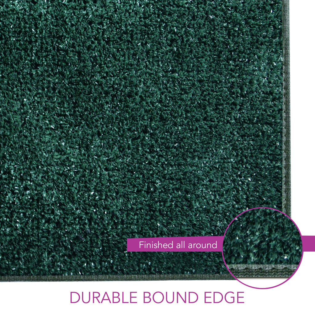 Indoor/Outdoor Artificial Turf Area Rug in Emerald