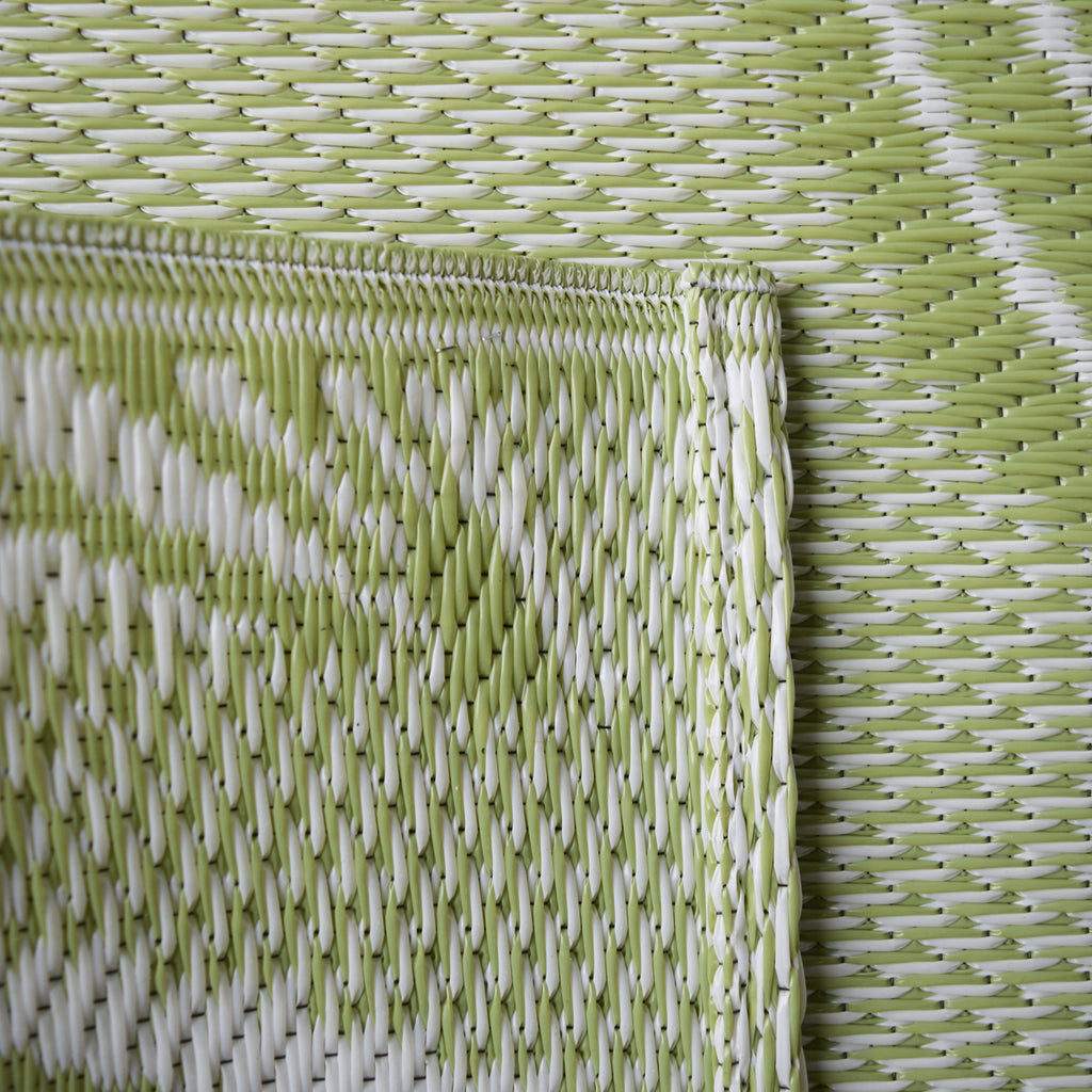 Reversible Outdoor Rug Leaves Green and White