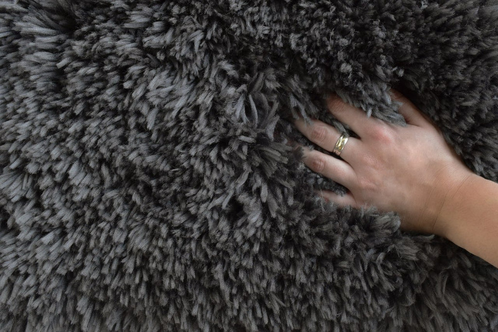 Cozy & Soft Faux Sheepskin Fur Shag Area Rug in Charcoal